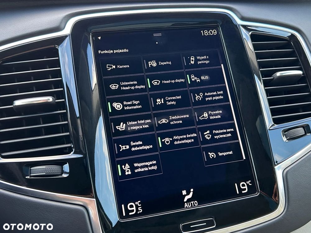 Volvo XC 90 D5 SCR AWD Inscription 7os - 23