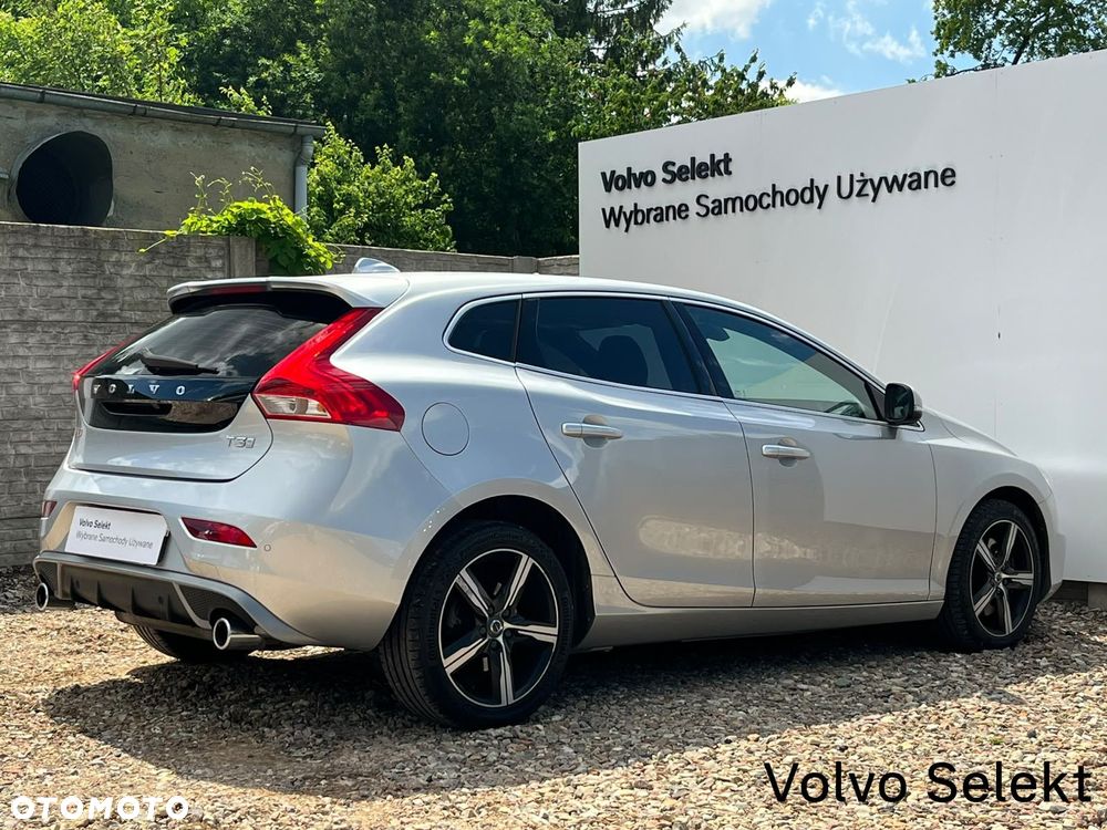 Volvo V40 - 9