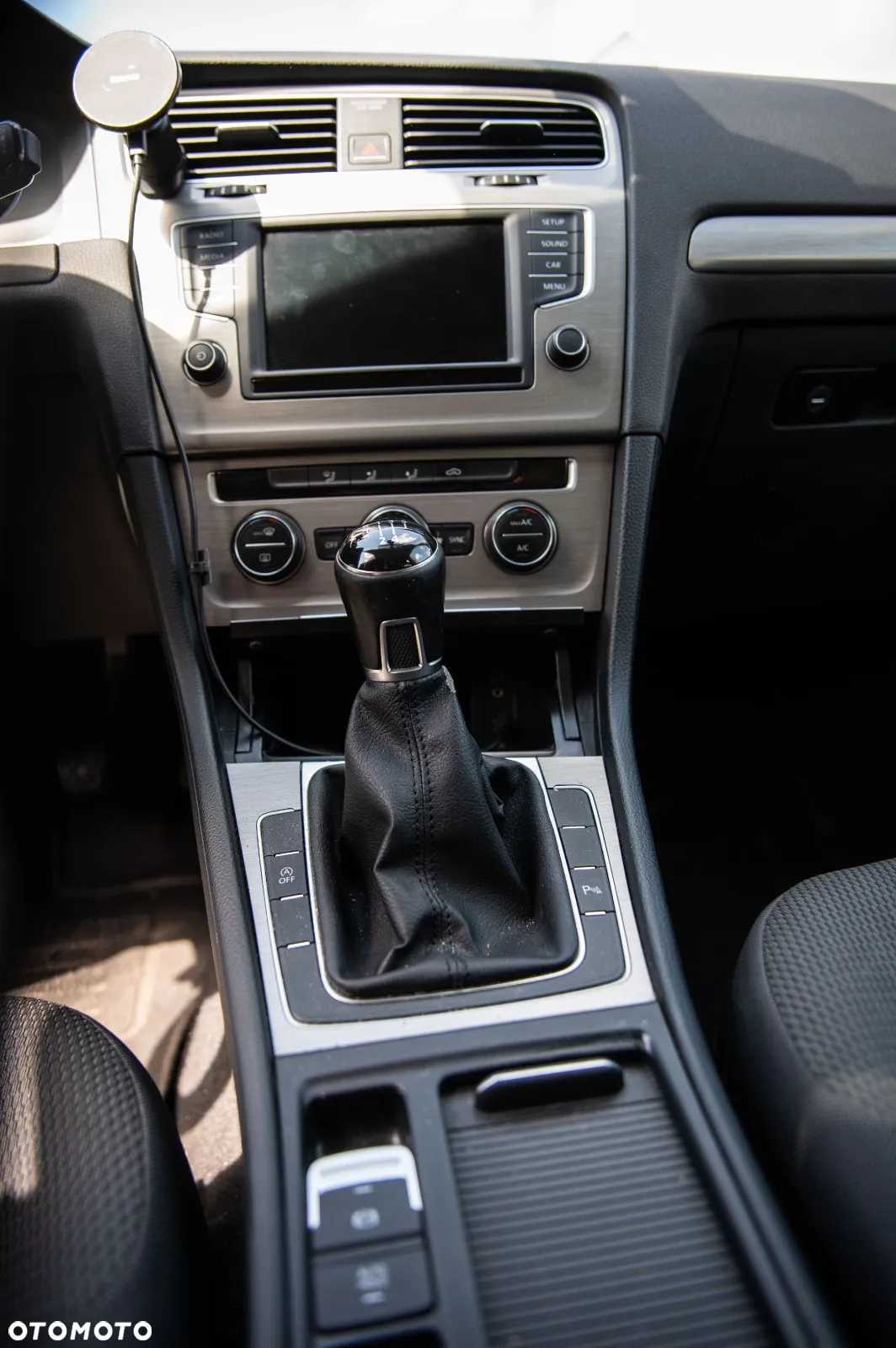 Volkswagen Golf VII 1.6 TDI BMT Comfortline - 10