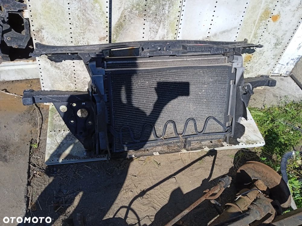 PAS PRZEDNI WZMOCNIENIE CHŁODNIC WENTYLATOR AUDI A6 C5 LIFT