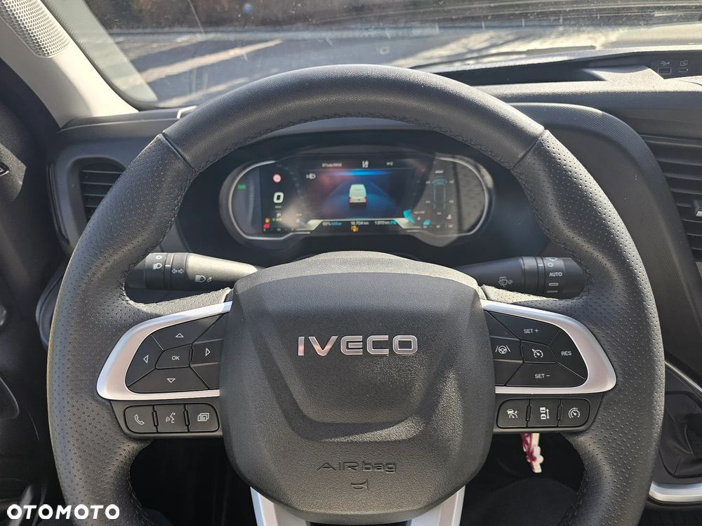 Iveco DAILY 35S18 HI-MATIC BRYGADOWY 7-OSÓB - 18