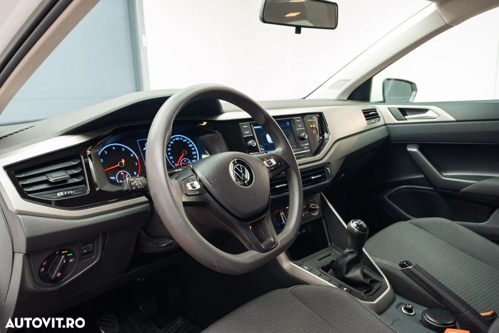 Volkswagen Polo - 15