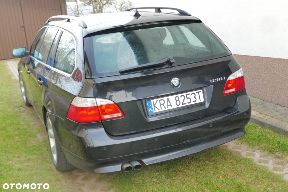 BMW Seria 5 530i - 11