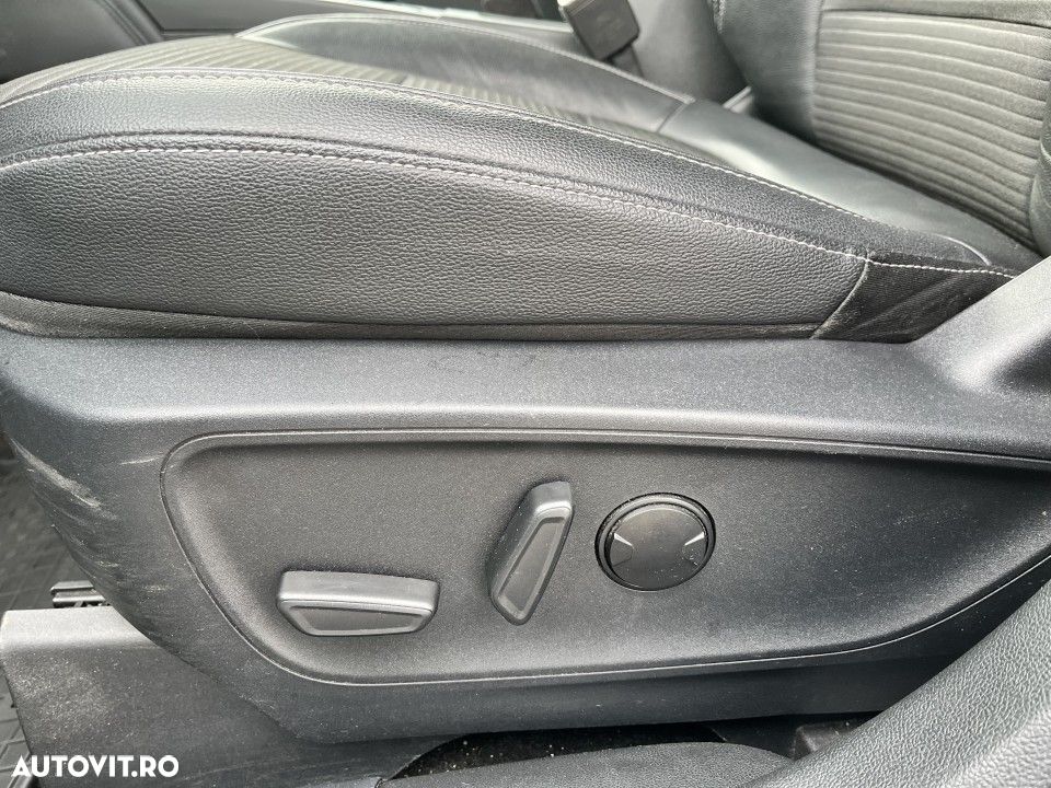 Ford Kuga 2.5 Duratec PHEV Titanium X - 15