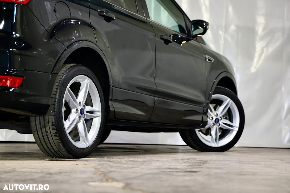 Ford Kuga 2.0 TDCi 4x4 Aut. ST-Line - 19