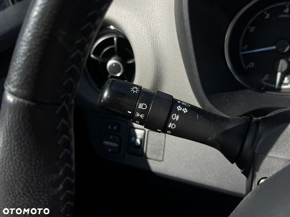 Toyota Yaris 1.5 Premium - 19