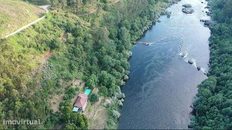 Moradia em lugar de sonho Rio Minho Melgaço - Grande imagem: 2/11