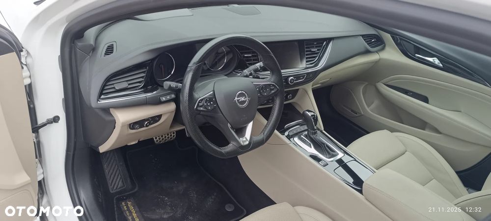 Opel Insignia 2.0 BiTurbo D 4x4 Automatik GSI - 14