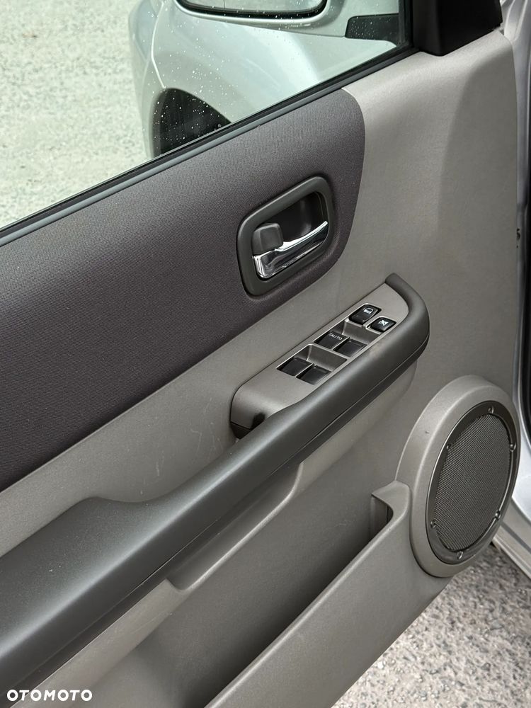 Nissan X-Trail - 12