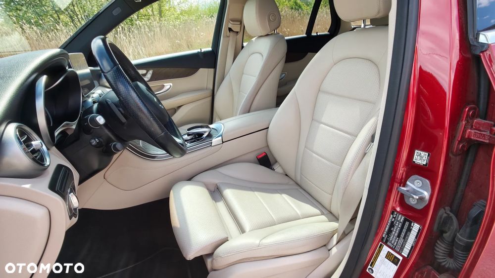Mercedes-Benz GLC 300 4Matic 9G-TRONIC Exclusive - 7