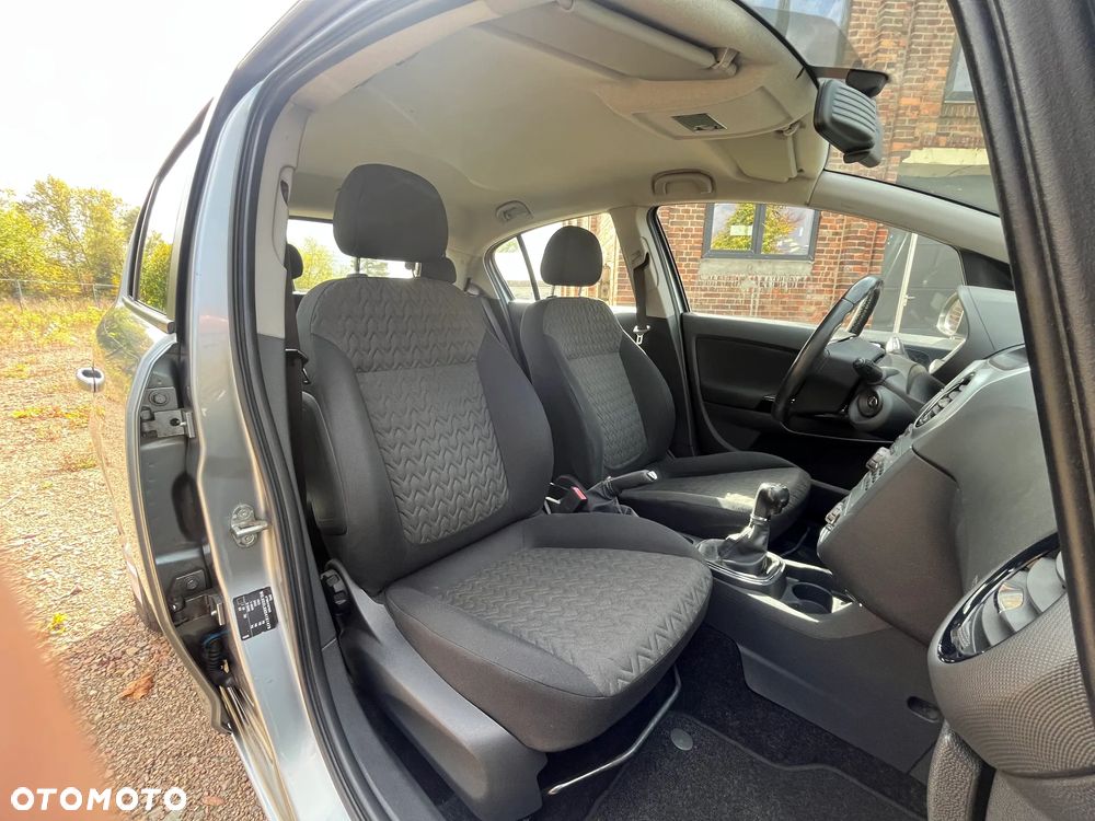 Opel Corsa 1.2 16V Enjoy - 6