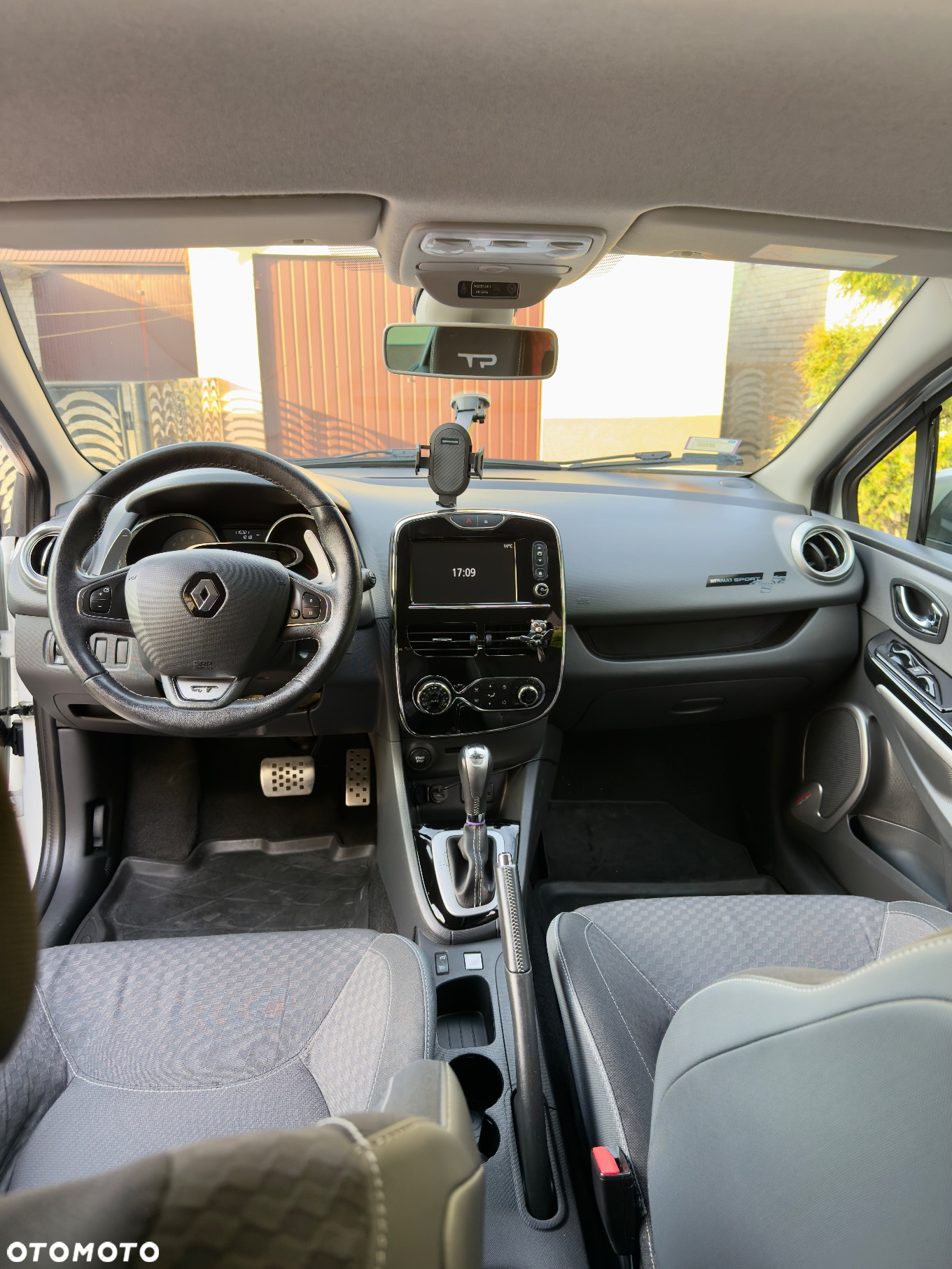 Renault Clio 1.2 TCe GT 120 EDC - 24
