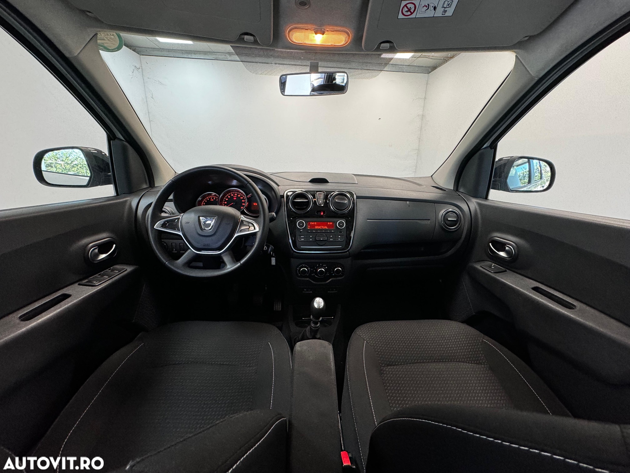 Dacia Lodgy 1.5 Blue dCi Laureate - 17