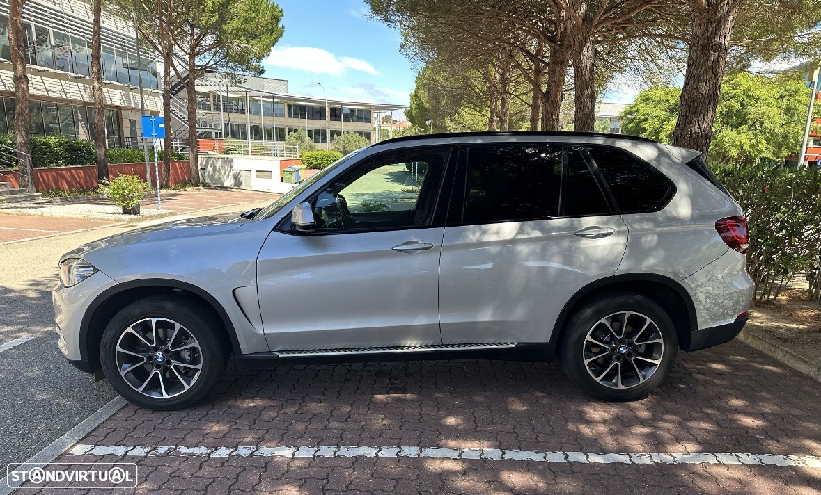 BMW X5 25 d sDrive Comfort 7L - 4