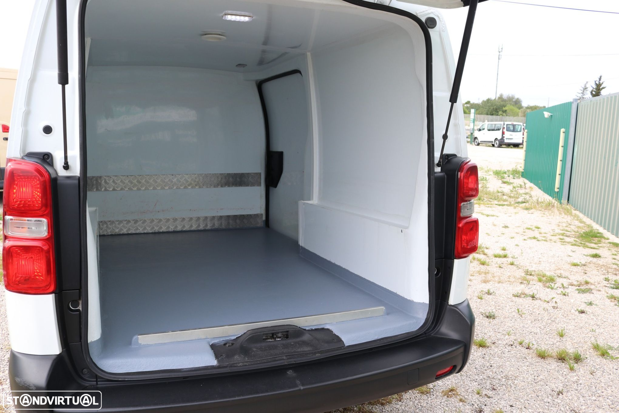 Toyota Proace 2.0 D-4D L3 Isotérmica C/Iva Incluído - 6