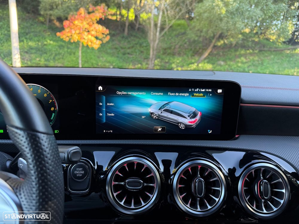 Mercedes-Benz CLA 250 e Shooting Brake AMG Line - 51