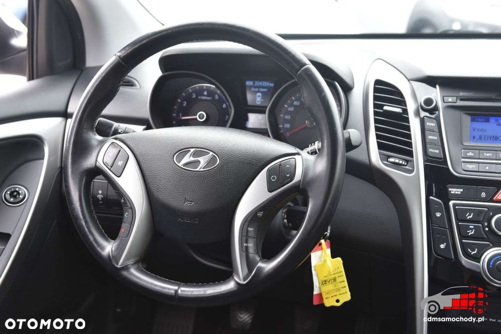 Hyundai i30 - 23