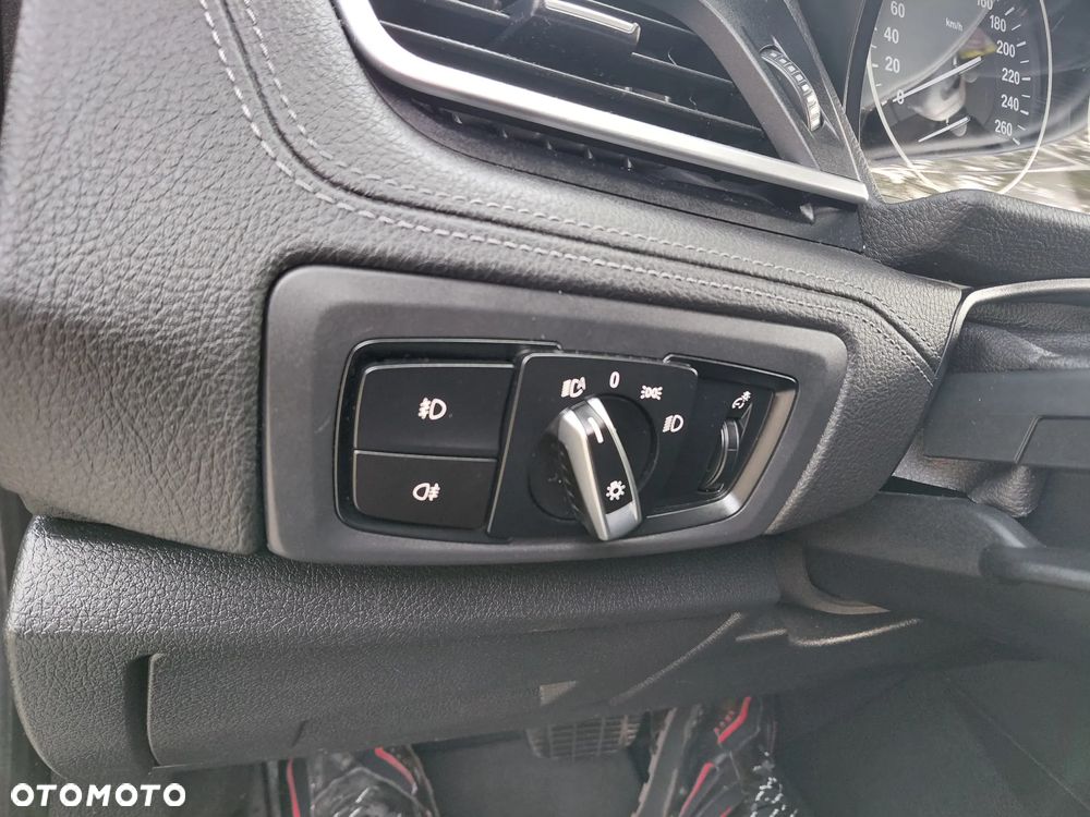 BMW Seria 2 220d xDrive M Sport - 18