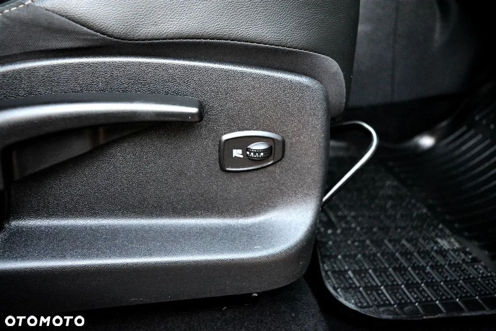 Renault Scenic 1.6 dCi Energy Bose Edition S&S - 22