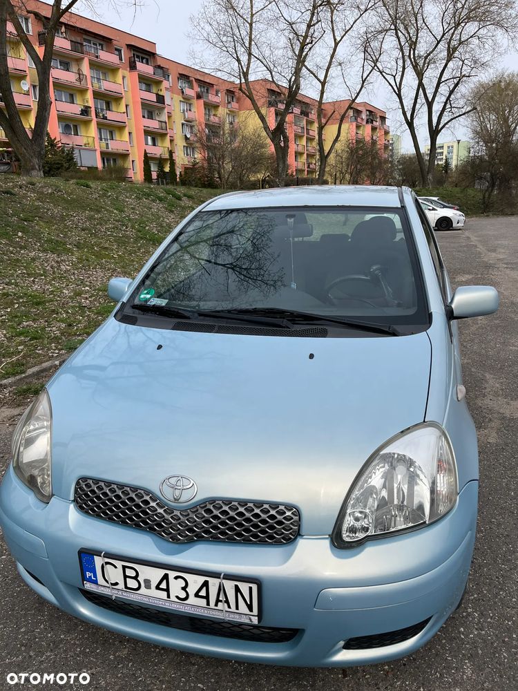 Toyota Yaris 1.0 - 2