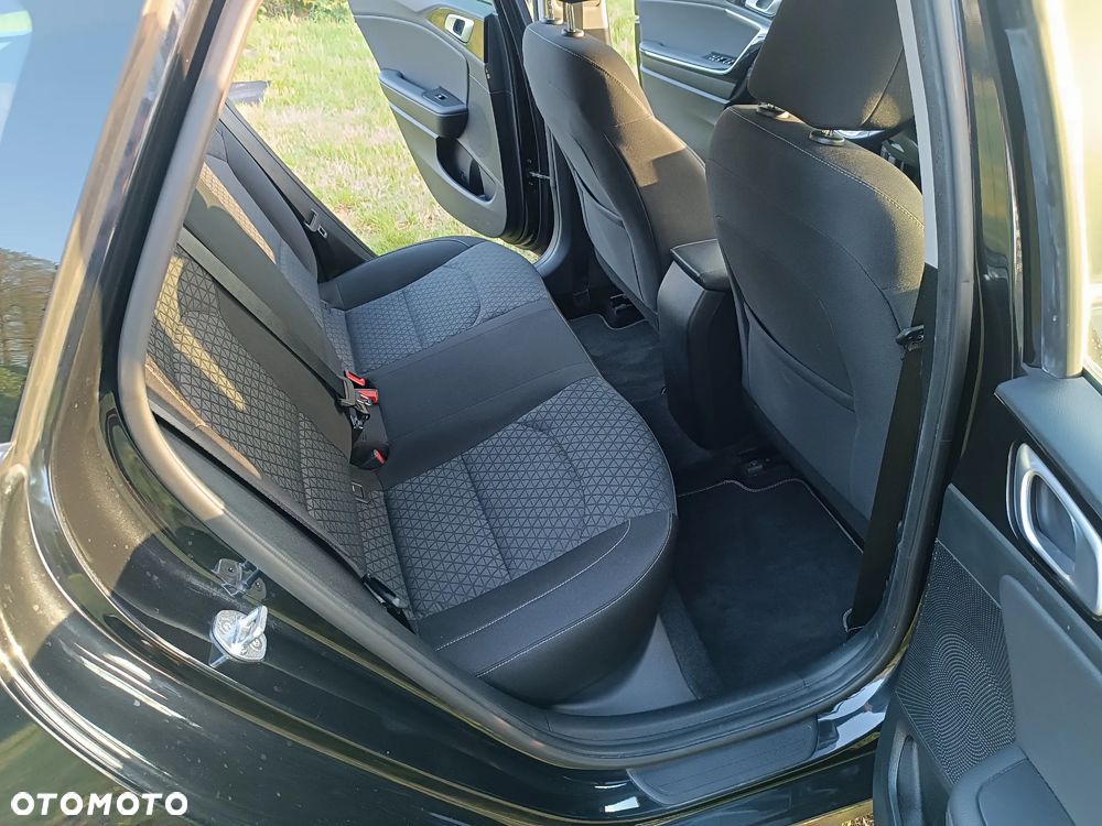 Kia Ceed 1.6 CRDi Eco-Dynamics+ (48V Mild-Hybrid) Vision - 16