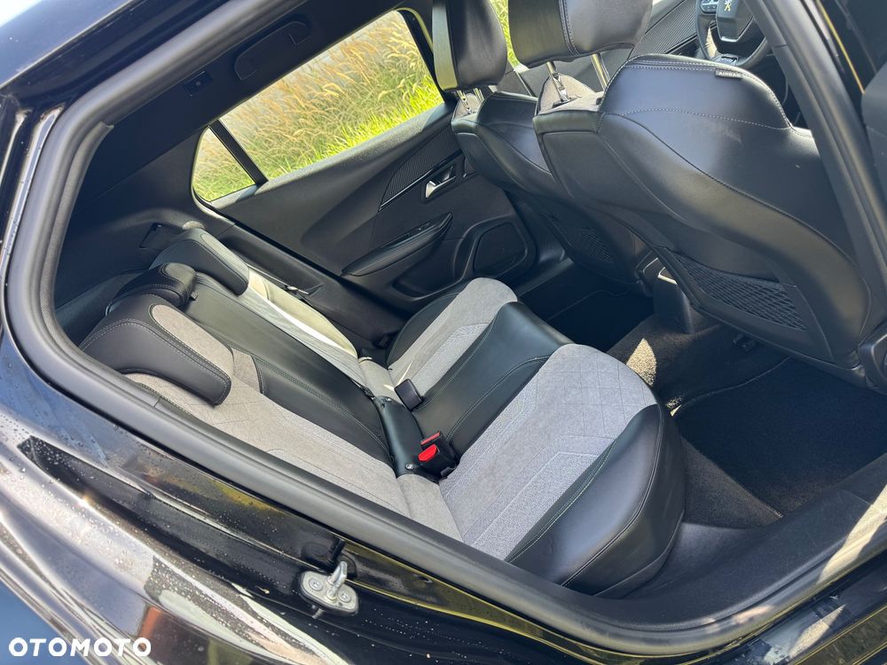 Peugeot 2008 - 31