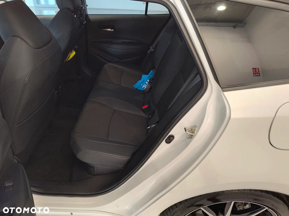 Toyota Corolla 1.8 Hybrid GR Sport - 12