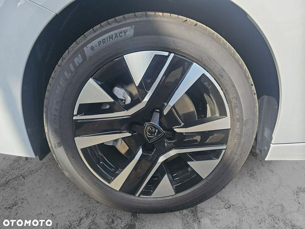 Peugeot 208 1.2 mHEV Edition e-DCS6 - 9