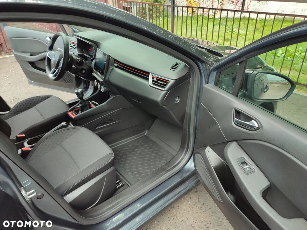 Renault Clio 0.9 TCe Limited - 28