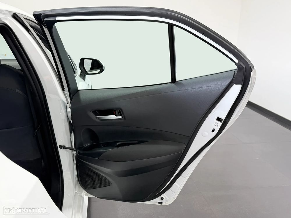 Toyota Corolla 1.8 Hybrid Comfort - 46