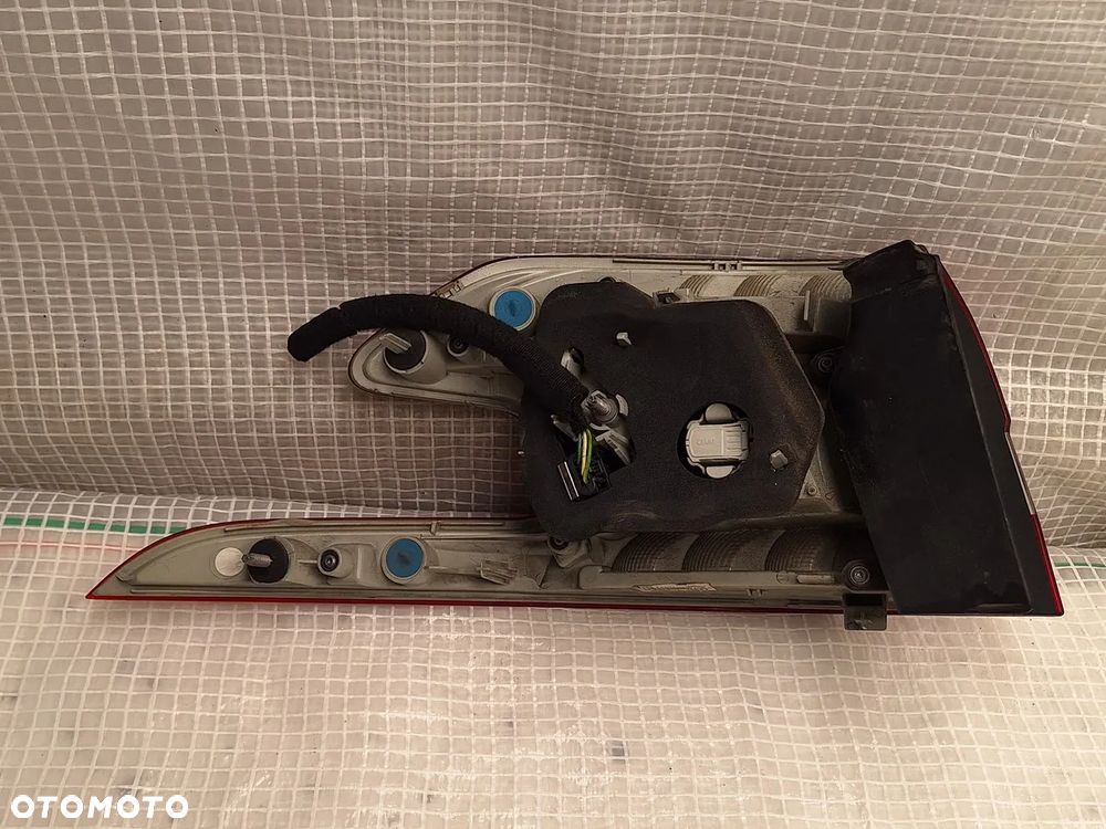 lampa tyl tylna prawa peugeot 308 II t9 2013-2017 kombi sw 9678093880 europa orginal demontaz - 5