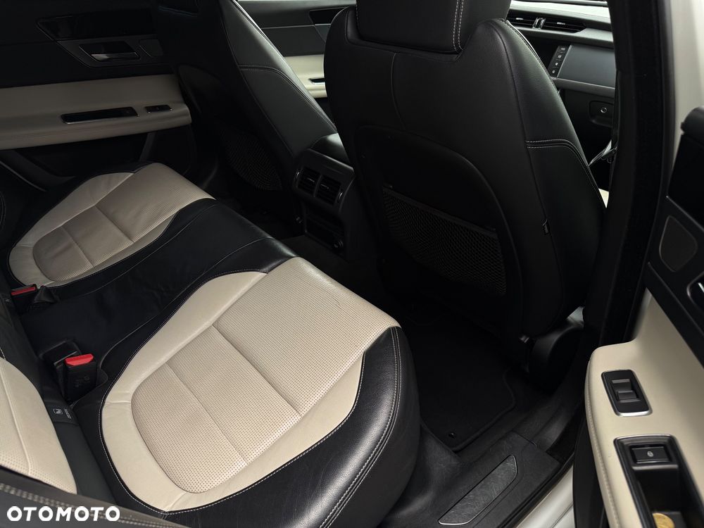 Jaguar XF 2.0 i4D R-Sport - 8