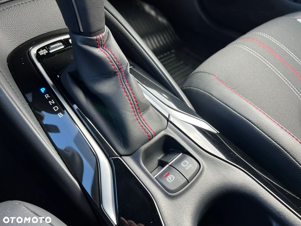 Toyota Corolla 1.8 Hybrid GR Sport - 28