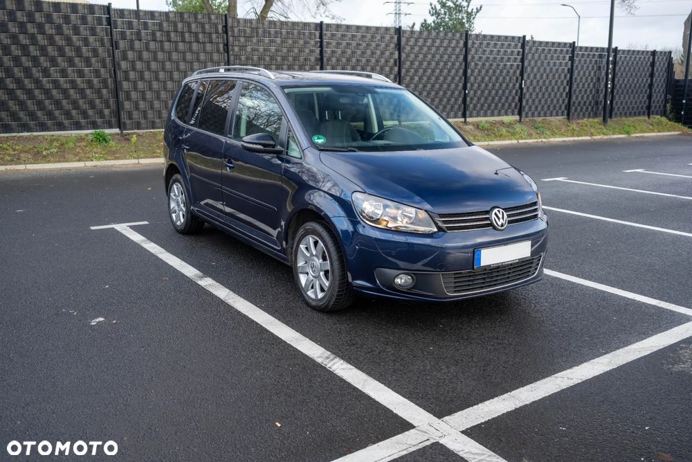 Volkswagen Touran 2.0 TDI DPF MATCH - 15