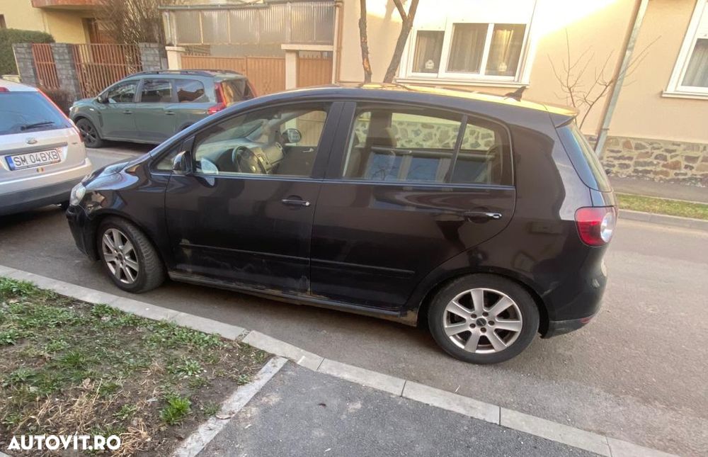 Volkswagen Golf Plus 1.9 TDI DSG Tour - 5