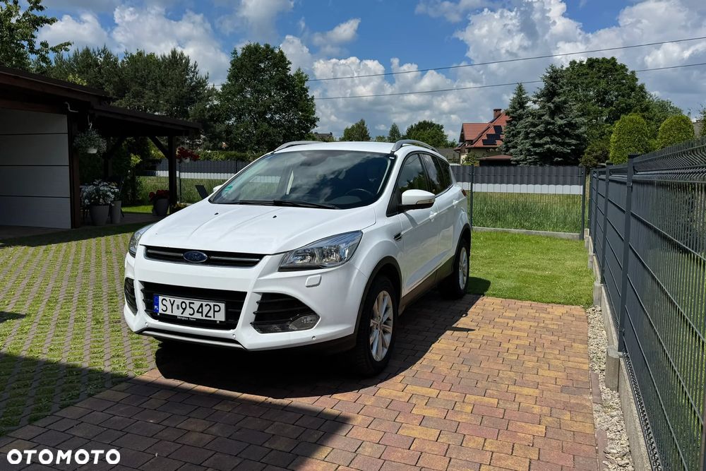 Ford Kuga 1.5 EcoBoost 2x4 Titanium - 1