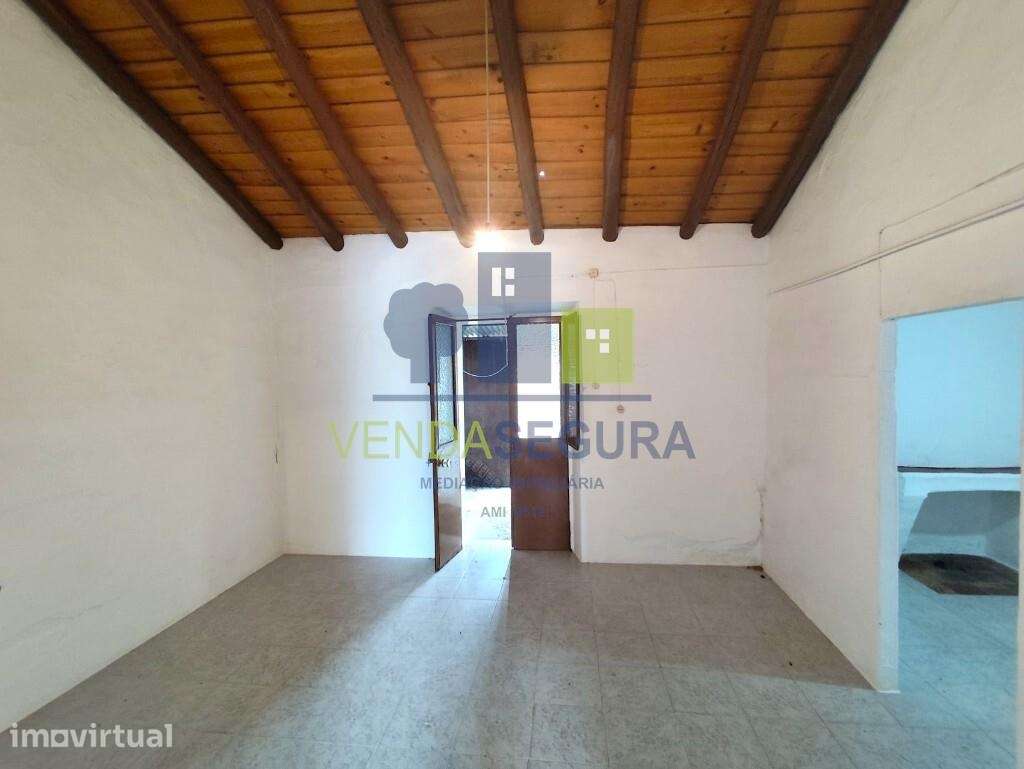 Moradia T1 R/C com quintal | Sobral da Adiça - Grande imagem: 5/19