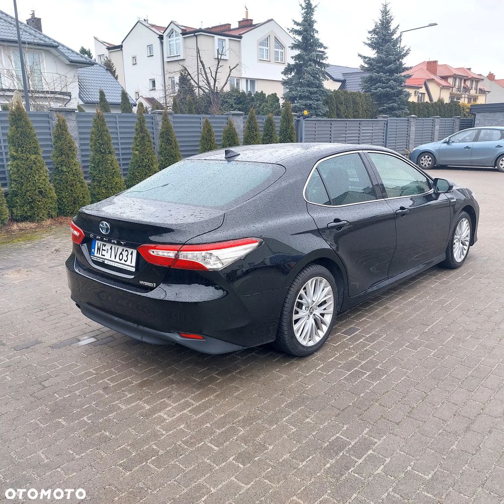 Toyota Camry 2.5 Hybrid Executive CVT - 3