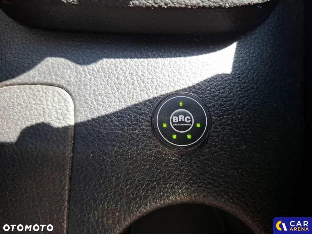 Kia Rio - 27