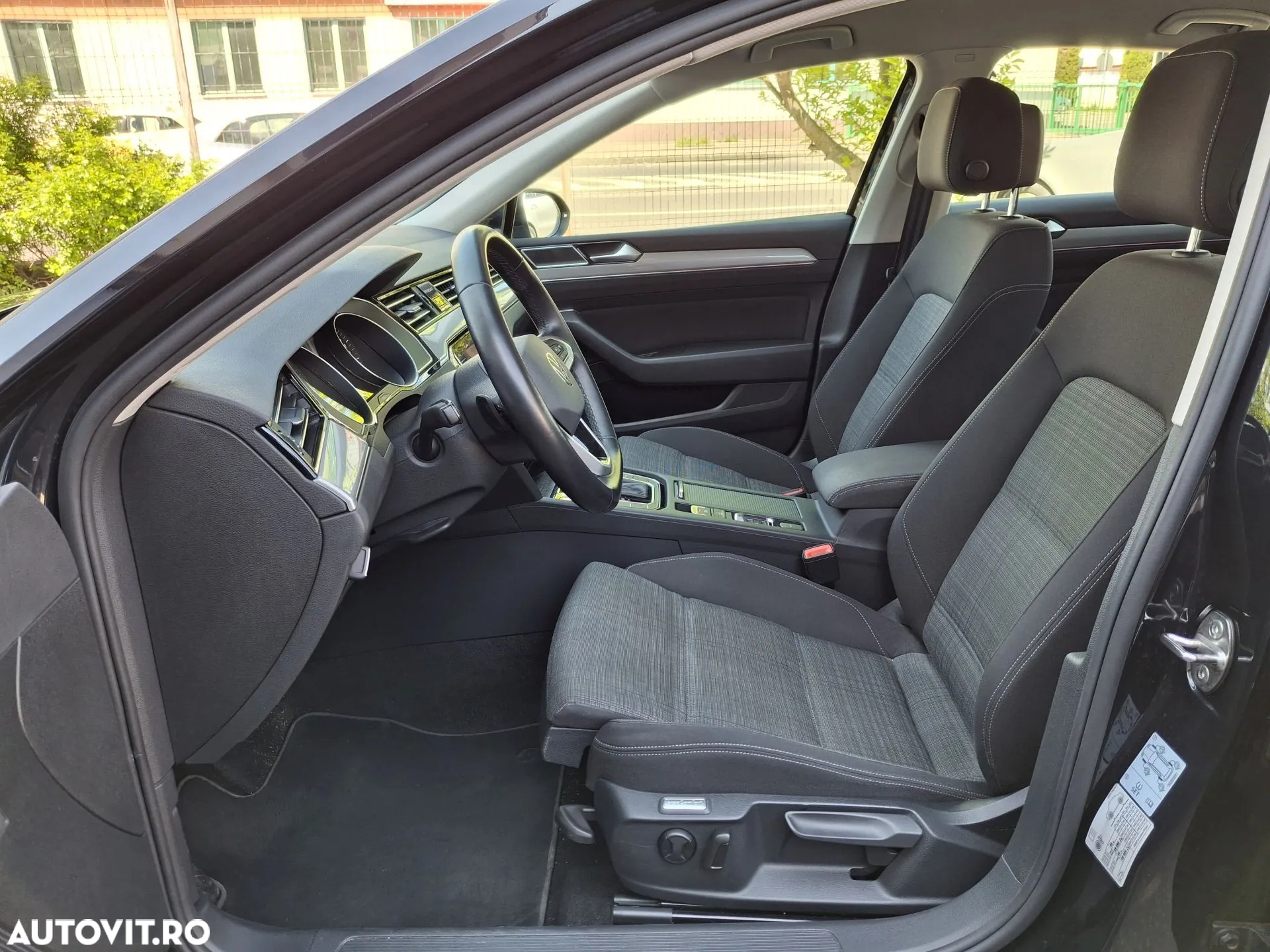 Volkswagen Passat 2.0 TDI SCR DSG Elegance - 15