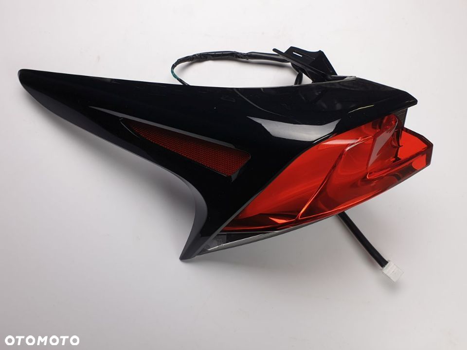 LEXUS NX F Sport 300h 2.5H od 2017 2021 roku . Klapa Lampa Zderzak Tył - 13