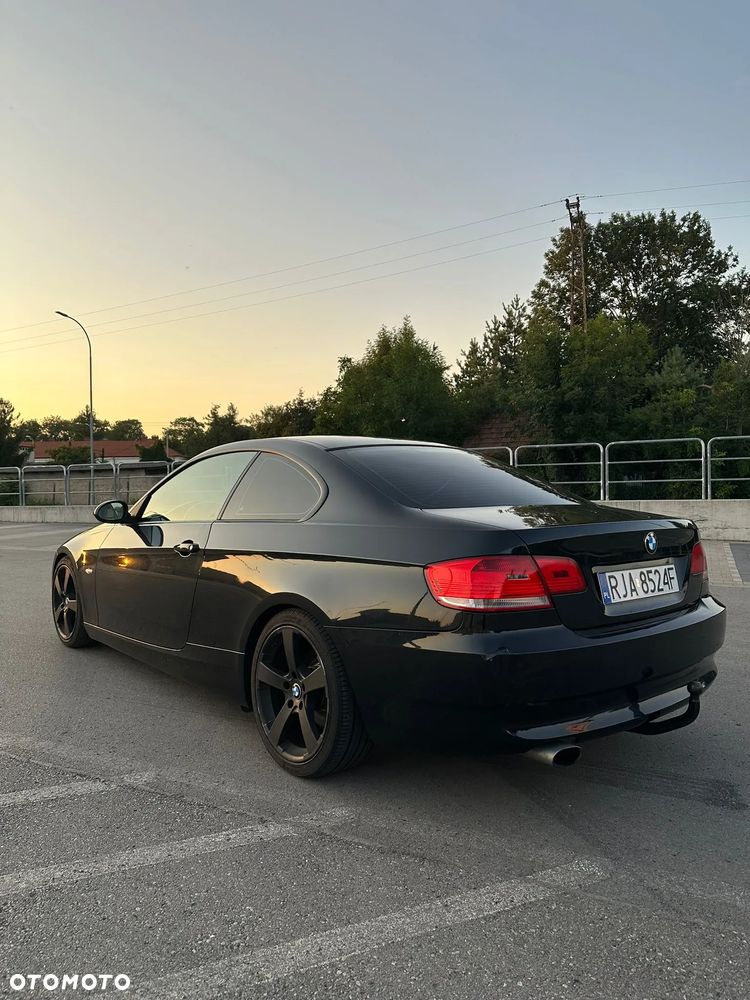 BMW Seria 3 320d Coupe - 11