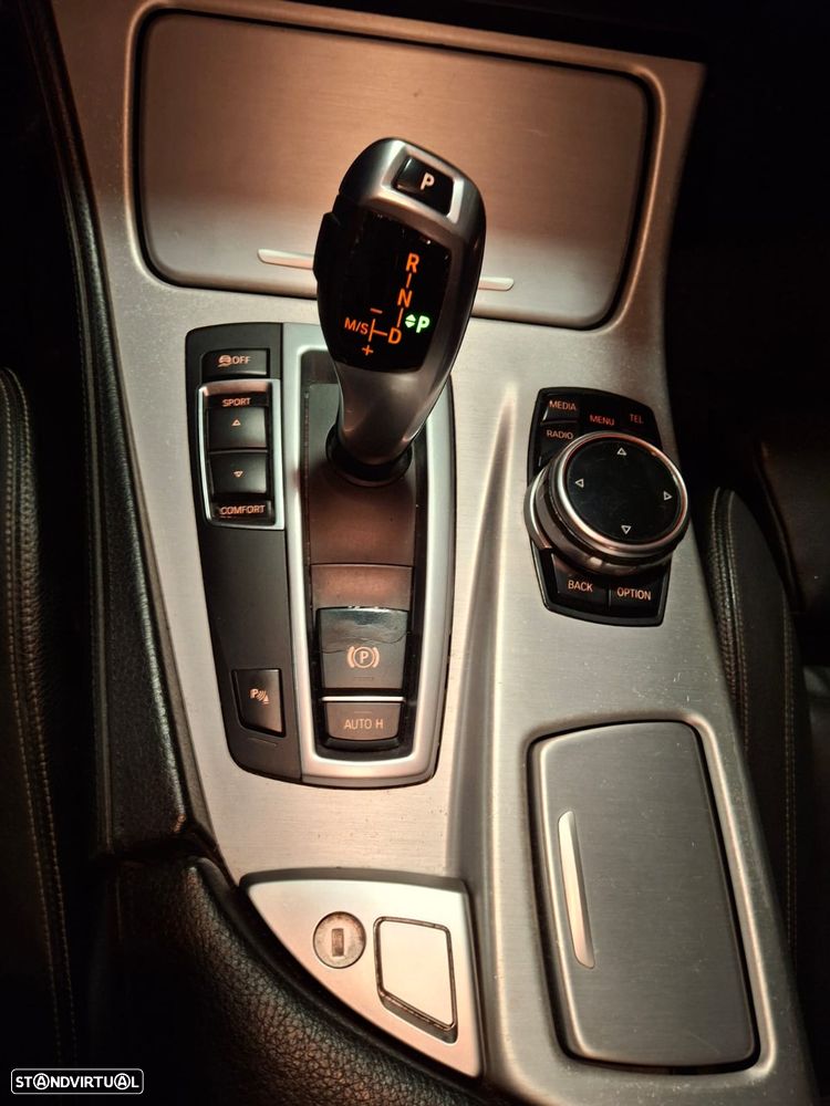 BMW 520 d Line Luxury Auto - 2