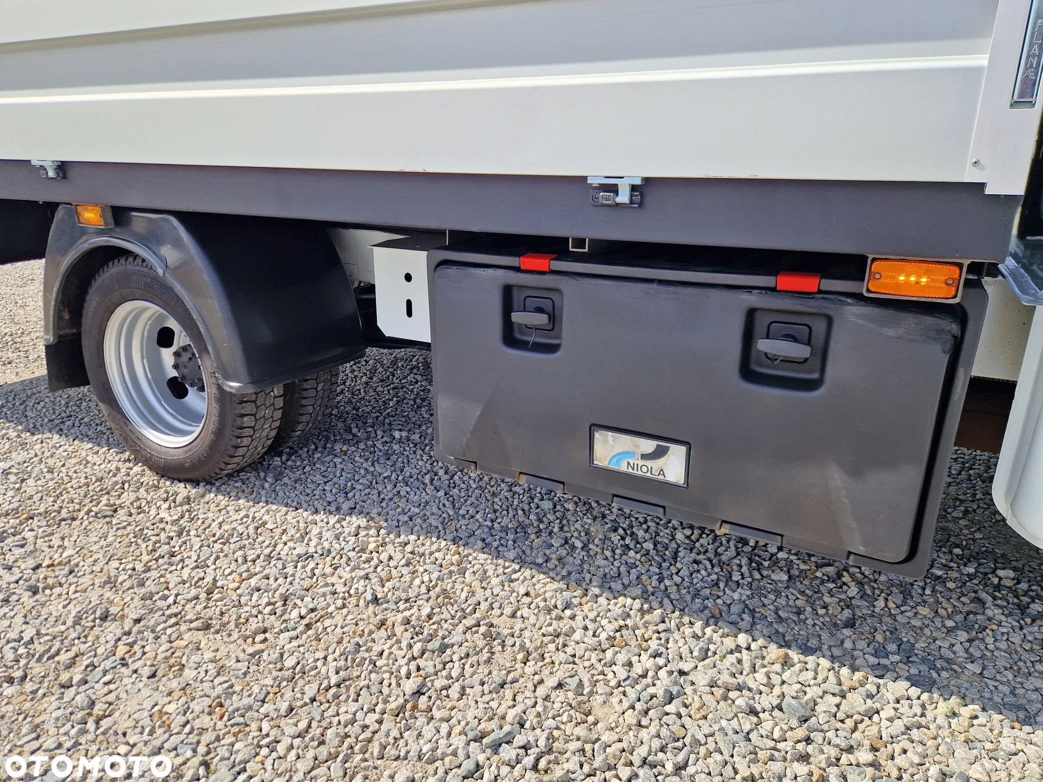 Renault MASTER 2,3 DCI 165 KONNA SKRZYNIA 4,1M HDS HMF 830 KG KLIMA BLIŻNIAKI DO 3,5T 157T/KM PRZEBIEGU GWARANCJA - 29