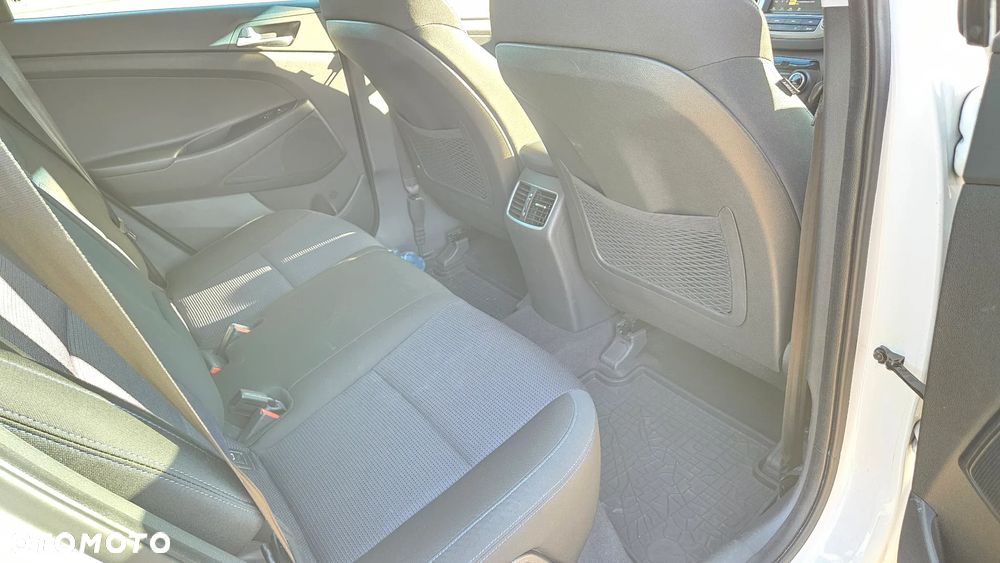 Hyundai Tucson 1.7 CRDI BlueDrive Premium 2WD DCT - 24