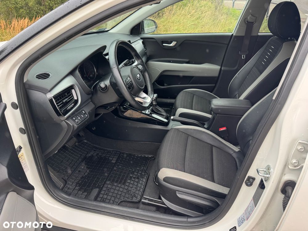 Kia Stonic 1.0 T-GDI L Business Line DCT - 8