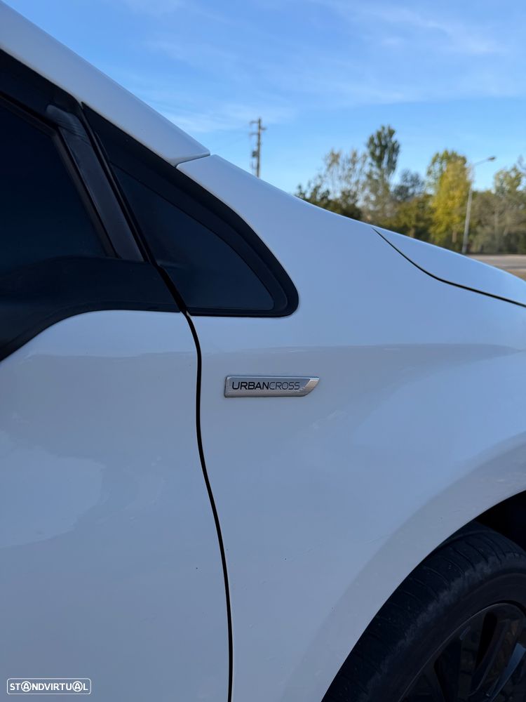 Peugeot 2008 PureTech 130 GPF Black Edition - 16