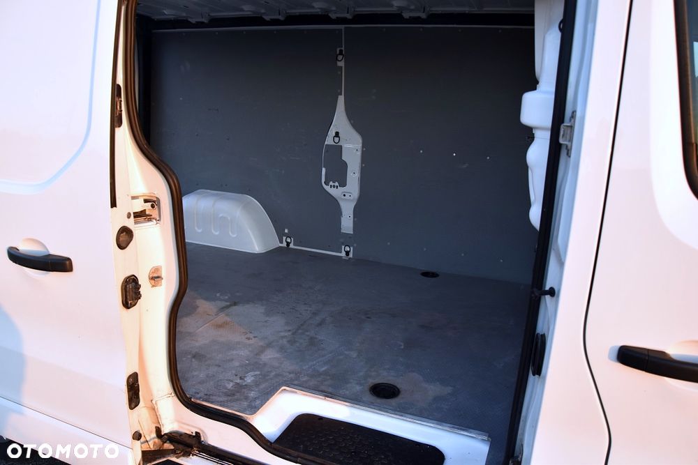 Opel VIVARO L2H1 NAWIGACJA HAK - 12
