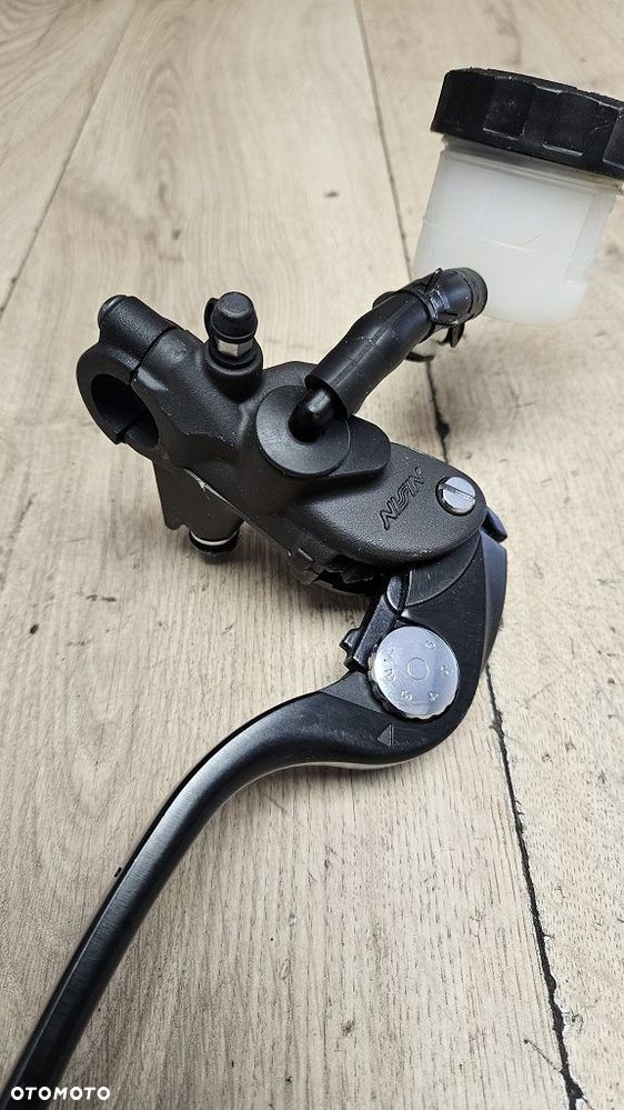 ぱむぱむ kotohayokozawa】【SKOOKUM】STADIUM JUMPER｜CONVERSE TOKYO