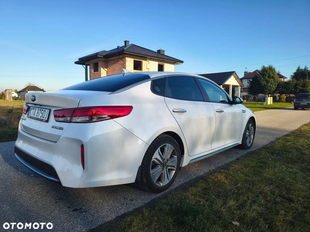 Kia Optima Plug-in Hybrid - 15